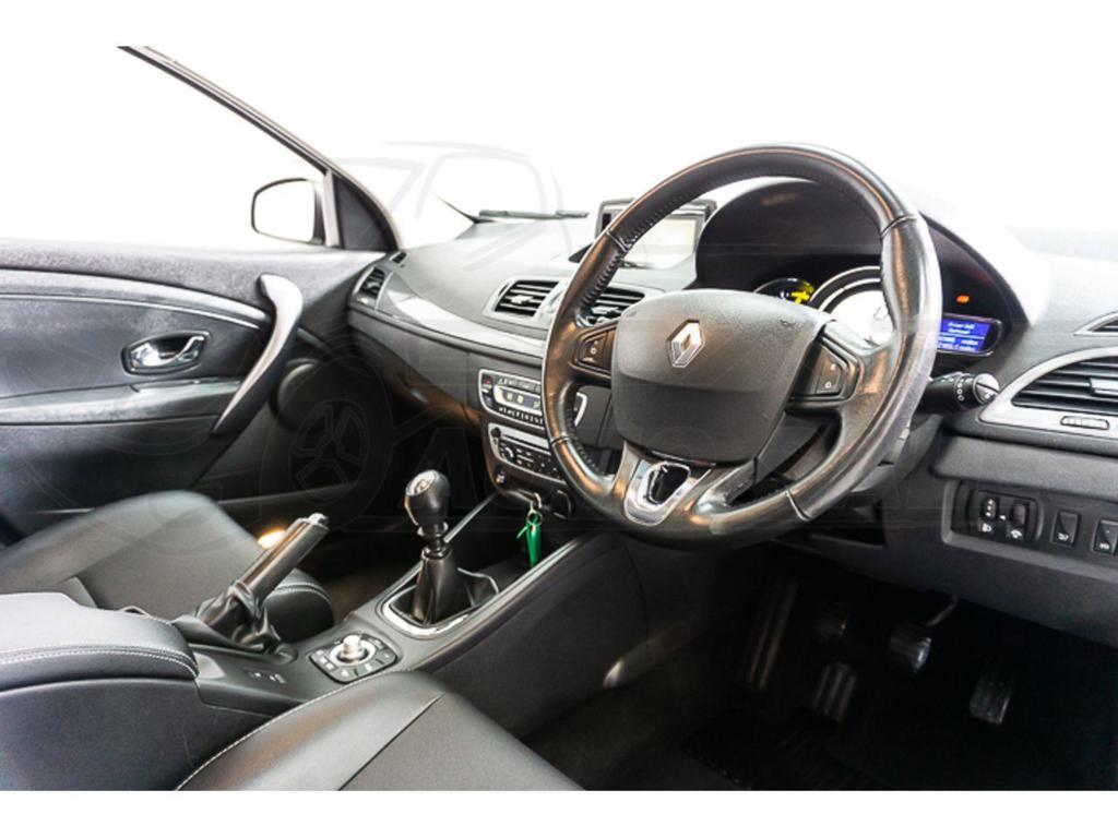 #7999 - Renault Megane Dynamique - 1594CC, Automatic, 2016 ...