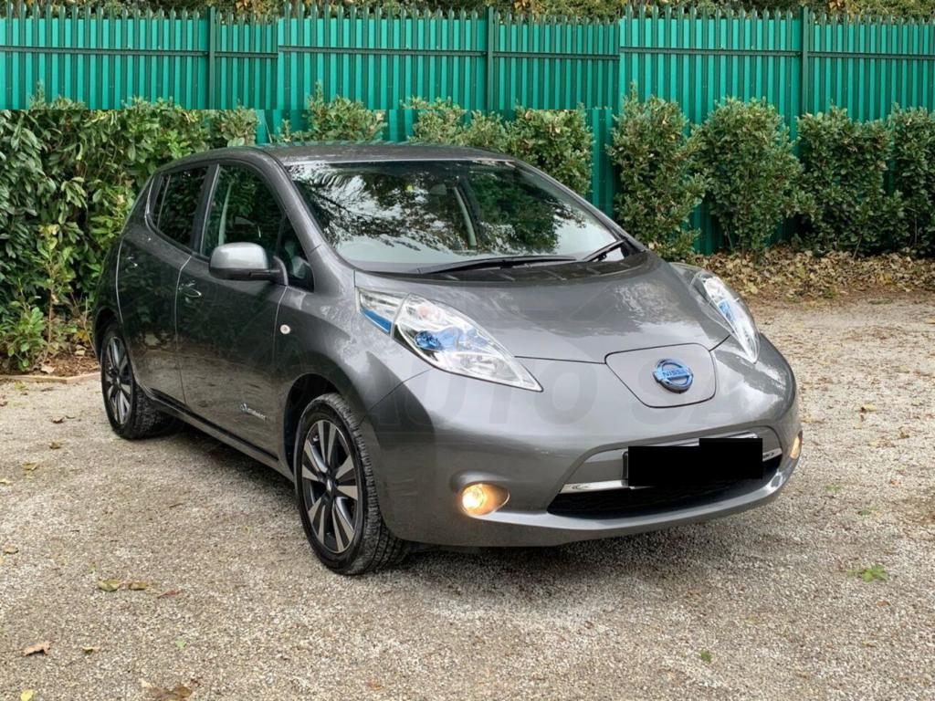 SOLD 12506 Nissan Leaf Tekna 1CC, Automatic, 2017