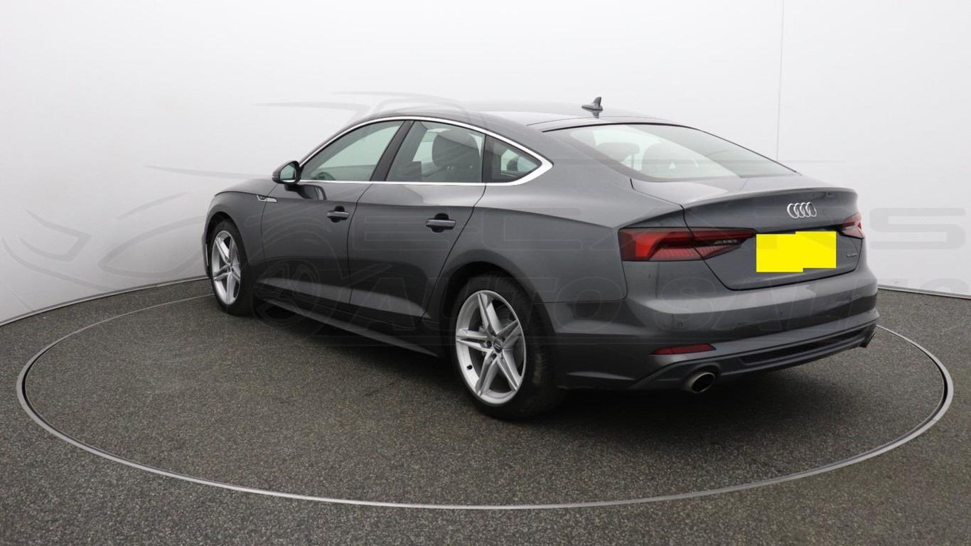 Audi a5 tfsi quattro