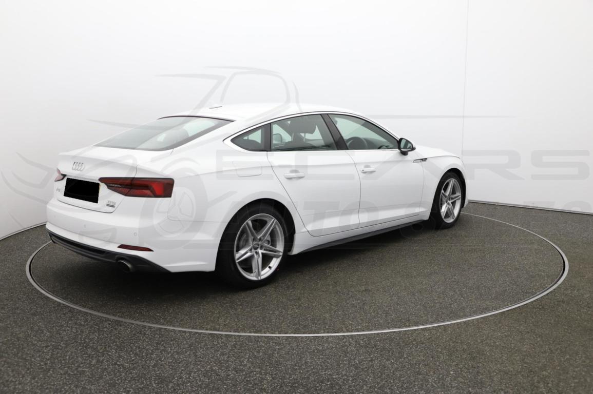 Audi a5 tfsi quattro